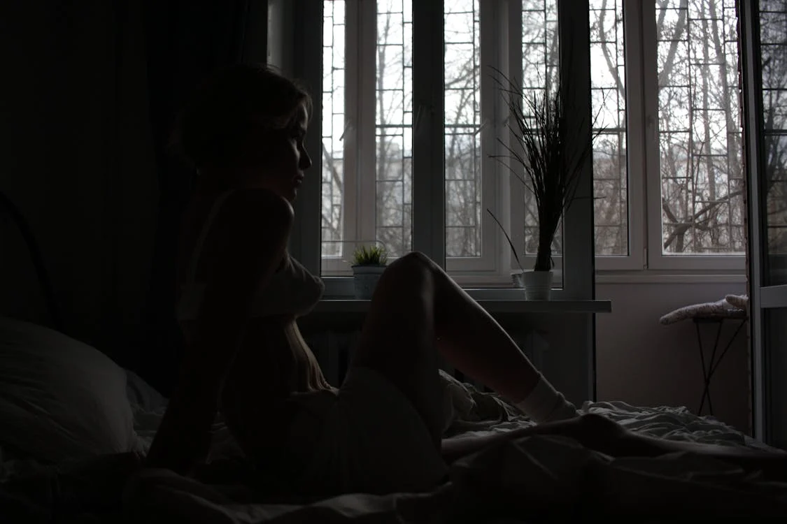 Spánek v přirozené tmě: Cesta k lepšímu zdraví a výkonnosti